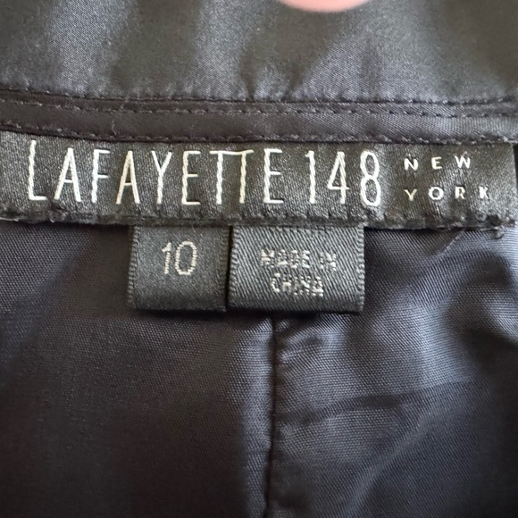 Beautiful Lafayette 148 skirt, 10, black w tan embroidery at hem, side zip NWOT - Picture 2 of 6